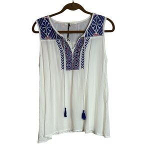 Solitaire Women's Sleeveless Boho Top Semi Sheer Medium Tassels Embroidered